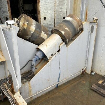 Heavy duty hydraulic driven rollers