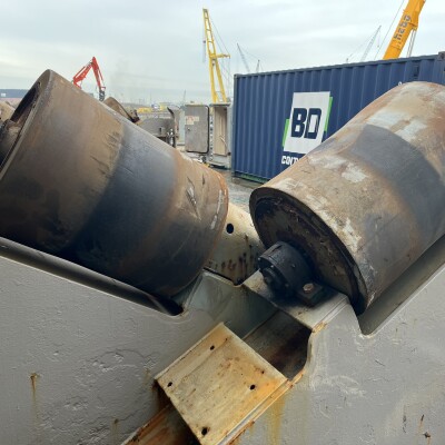 Heavy duty hydraulic driven rollers-4