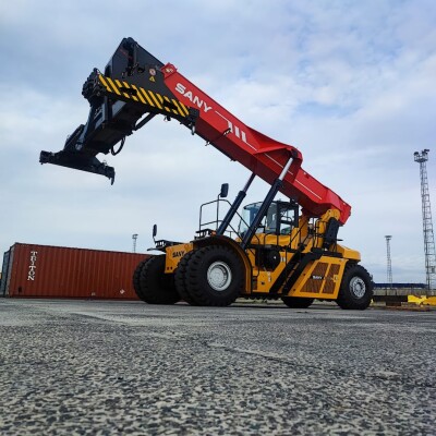 SANY Reachstacker-4
