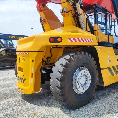 SANY Reachstacker-2