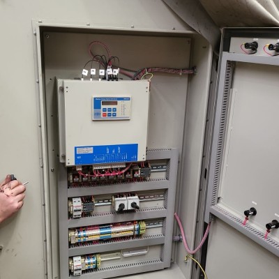 For Sale:Soft starter cabinet Soft starter cabinet