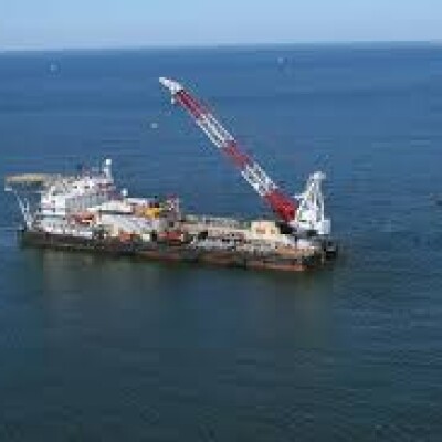 DP2 pipe laying vessel