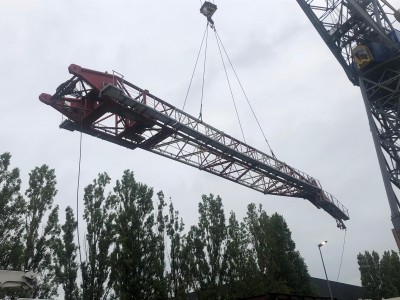 Liebherr Pedestal Mounted Offshore crane MTC 2600-100D Litronic with 100T Capacity