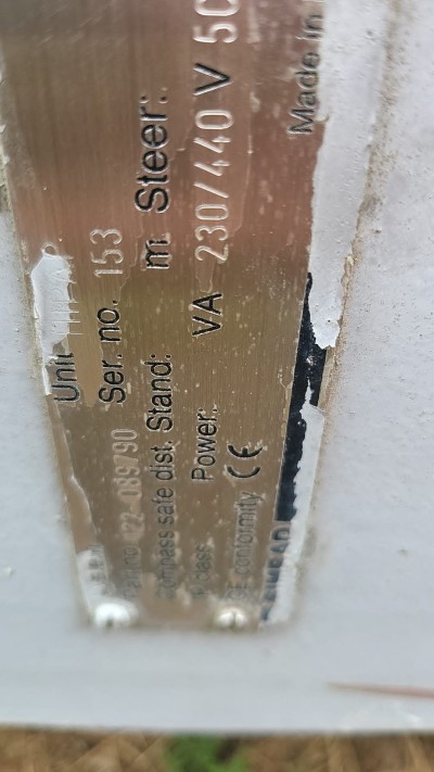 DP Hipap pole including Kongsberg panel