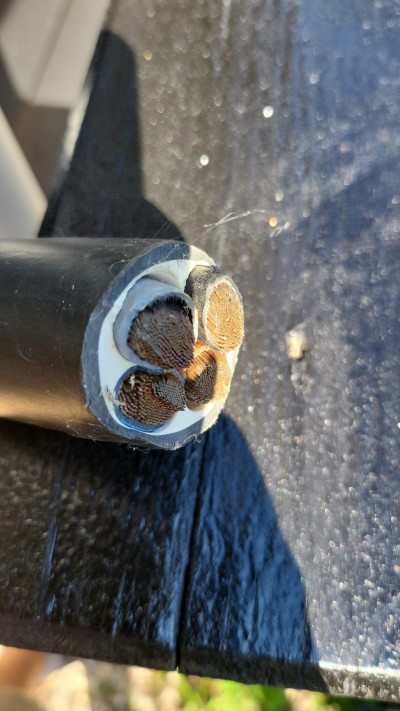 Shore connection cable