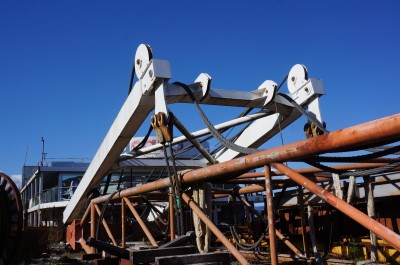 High lift fly jib used on a sheerleg.