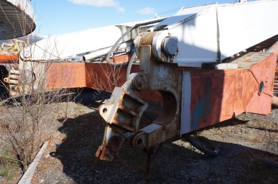 High lift fly jib used on a sheerleg.