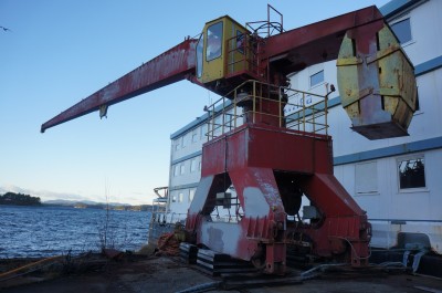Hydralift Crane used on floating dock