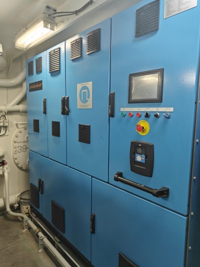 Retractable Schottel thruster