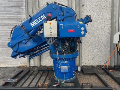 Melcal foldable crane FL50T8