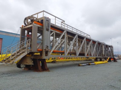 Extendable offshore bridge