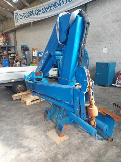 MacGregor Plimsoll Knuckle Boom Crane with max 5,5T at 2,4 mtr