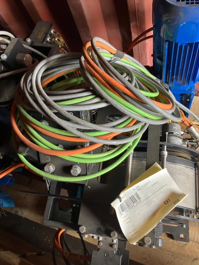 Taut wire units