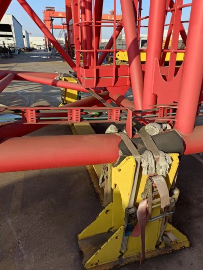 2×UNUSED HUISMAN 160MT PEDESTAL MOUNTED OFFSHORE CRANE FOR RESALE