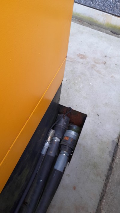 3 pieces Diesel / Hydraulic Powerpacks 280kW