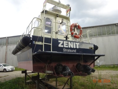Survey boat / Pilot boat