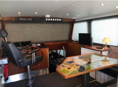 Multifunctional vessel "Kraanenweerd"