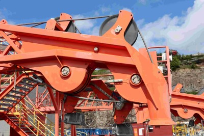 Offshore NOV Palfinger lattice boom crane(s) with 52T capacity