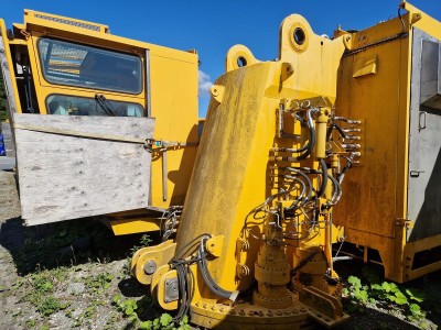 Dreggen pedestal crane