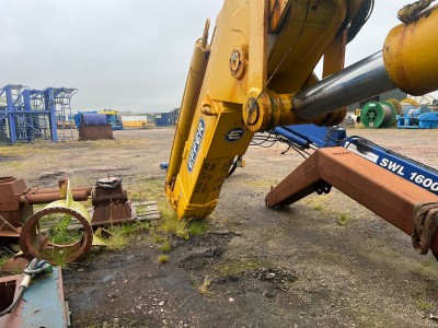 Effer 180000/3S marine crane