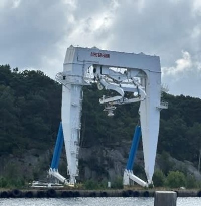 250 Ton Macgregor HMF 2500 hydraulic A-frame