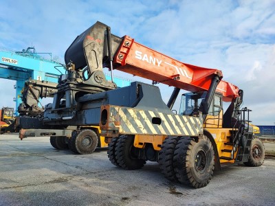 Reach Stacker SANY SRSC4531G