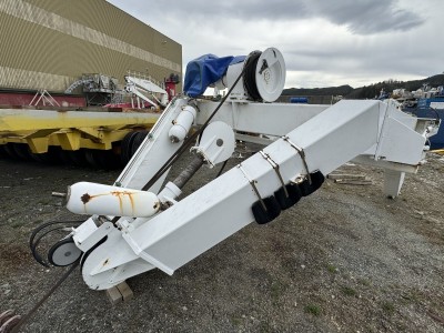 Davit with 11T Capacity