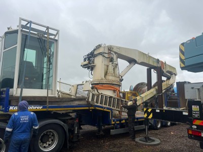 Palfinger PK700T Pipehandler Crane
