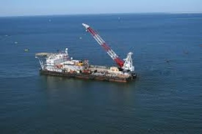DP2 pipe laying vessel