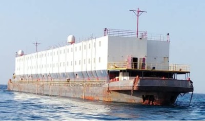 Accommodation barge