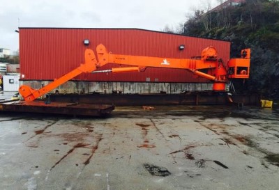 Offshore deck crane 5 T @ 20 mtrs