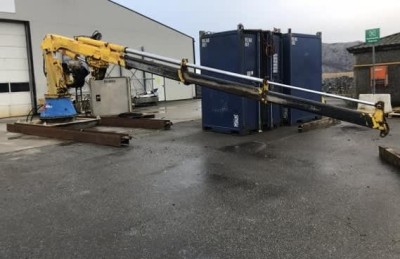 Folding crane 2.1 ton @ 10.87 mtrs