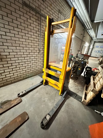 Jungheinrich EJB 14 Electric Pallet Stacker