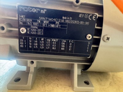 Roten 5RN71M04E12 3-Phase Electric Motor 0.25kW 230/400V 1365RPM IE1 IP55