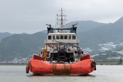 Anchor Handling Towing Ship (AHTS)