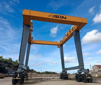 ASCOM BHT 470 Boat Hoist / Lift (travelift)