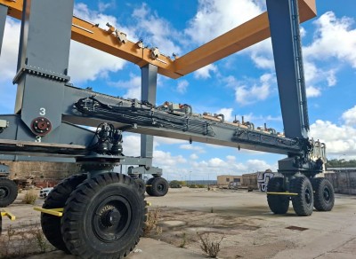 ASCOM BHT 470 Boat Hoist / Lift (travelift)