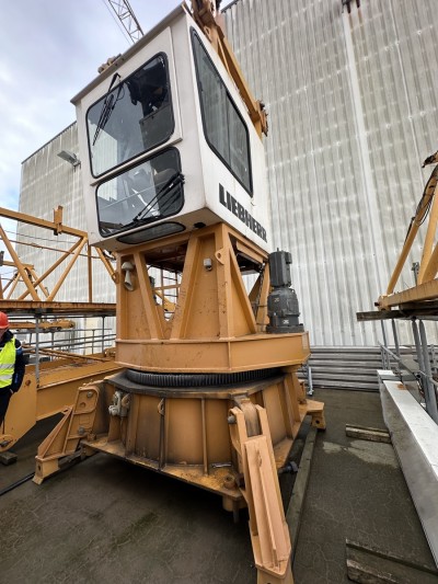 Liebherr 280EC-H12