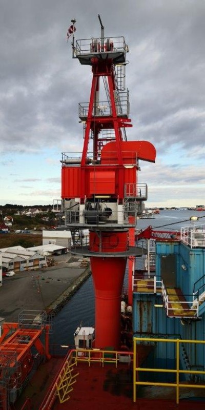 Liebherr BOS 2600-25 D Litronic offshore crane