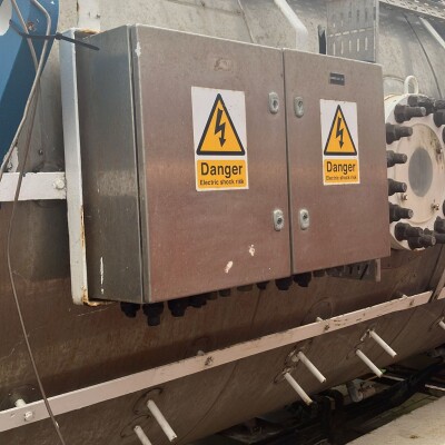 9 man decompression tank-6