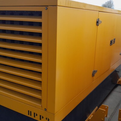 3 pieces Diesel / Hydraulic Powerpacks 280kW-2