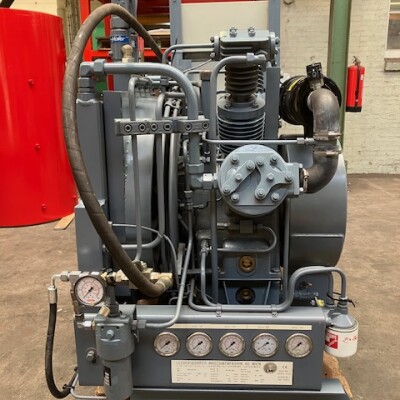LMF compressor Type V16/4411 L10-4