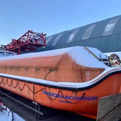 For Sale:75 persons Life boats including davit 75 persons Life boats including davit