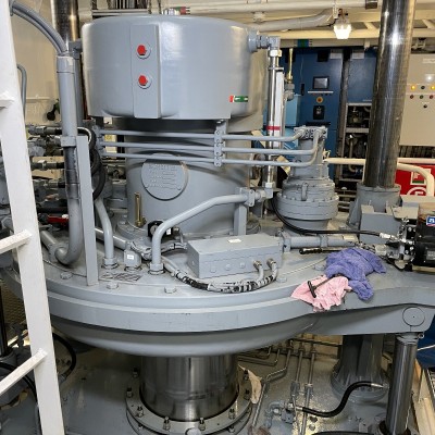 Retractable Schottel thruster-5