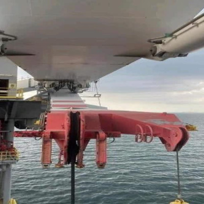 165T Active Heave Compensated NOV Crane-3
