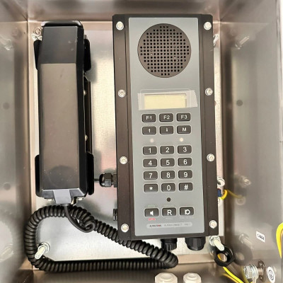 Seacom P421 Industrial Wallmount Telephone IP65 – Marine Intercom – Stainless St