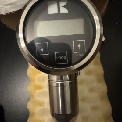 KLAY Instruments Digital Pressure Transmitter 0–4 Bar – Industrial Sensor – NEW