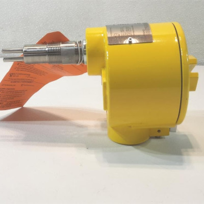 NEW FCI FLT93B-BC00 Flow / Level / Temperature Switch – Explosion Proof – Indust-2