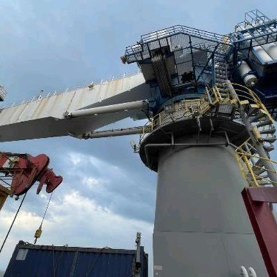 165T Active Heave Compensated NOV Crane-2