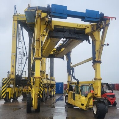 Combilift Straddle Carrier β Model SC3T (35 Ton Capacity)-7
